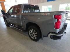 Used 2021  Chevrolet Silverado 1500 4WD Crew Cab 147" LT at Maxx Loans near St&period; Adrian&comma; MI