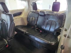 Used 2020  Chrysler Pacifica Limited FWD at Maxx Loans near St&period; Adrian&comma; MI