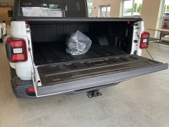 Used 2020 Jeep Gladiator Overland 4x4 at Suburban Ford of Sterling Heights near Sterling Heights, MI