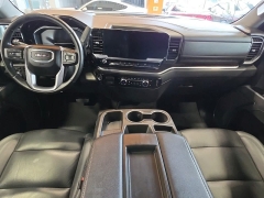 Used 2025  GMC Sierra 1500 4WD Crew Cab 147" SLT at Maxx Loans near St&period; Adrian&comma; MI
