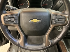 Used 2022  Chevrolet Silverado 2500HD 4WD Crew Cab High Country at Maxx Loans near St&period; Adrian&comma; MI