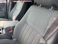 Used 2005 Jeep Grand Cherokee 4dr Laredo 4WD at Suburban Ford of Sterling Heights near Sterling Heights, MI