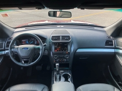 Used 2017 Ford Explorer 4d SUV 4WD XLT at Maxx Loans near ,