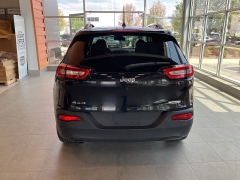 Used 2016 Jeep Cherokee 4WD 4dr Latitude at Suburban Ford of Sterling Heights near Sterling Heights, MI