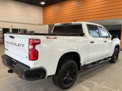 Used 2021  Chevrolet Silverado 1500 4WD Crew Cab 147" LT Trail Boss at Maxx Loans near St&period; Adrian&comma; MI