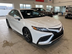 Used 2024  Toyota Camry SE Auto at Maxx Loans near St&period; Adrian&comma; MI