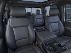 New 2025 Ford F-150 LARIAT 4WD SuperCrew 5.5' Box at Suburban Ford of Sterling Heights near Sterling Heights, MI