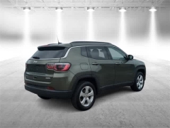 Used 2018 Jeep Compass Latitude 4x4 at Suburban Ford of Sterling Heights near Sterling Heights, MI