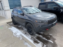 Used 2020  Jeep Cherokee Trailhawk Elite 4x4 at Maxx Loans near St&period; Adrian&comma; MI