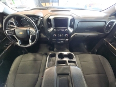 Used 2021  Chevrolet Silverado 1500 4WD Crew Cab 147" LT at Maxx Loans near St&period; Adrian&comma; MI