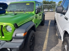 Used 2018  Jeep Wrangler Unlimited Sport 4x4 at Maxx Loans near St&period; Adrian&comma; MI