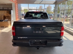 Used 2017 GMC Sierra 1500 4WD Double Cab 143.5" at Suburban Ford of Sterling Heights near Sterling Heights, MI