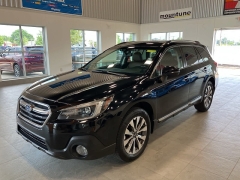 Used 2018 Subaru Outback 4d SUV 3.6R Touring at Maxx Loans near St. Adrian, MI