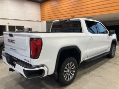 Used 2022  GMC Sierra 1500 4WD Crew Cab 147" AT4 at Maxx Loans near St&period; Adrian&comma; MI