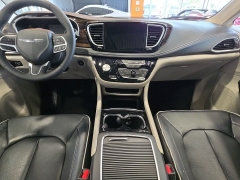 Used 2023  Chrysler Pacifica Limited FWD at Maxx Loans near St&period; Adrian&comma; MI