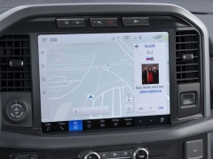 New 2024 Ford F-150 XLT 4WD SuperCrew Box at Suburban Ford of Sterling Heights near Sterling Heights, MI