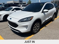 Used 2020  Ford Escape 4d SUV AWD Titanium at Maxx Loans near St&period; Adrian&comma; MI