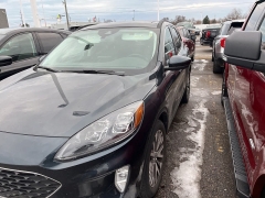Used 2022  Ford Escape Titanium AWD at Maxx Loans near St&period; Adrian&comma; MI