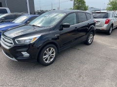 Used 2019 Ford Escape 4d SUV 4WD SE at Suburban Ford of Sterling Heights near Sterling Heights, MI