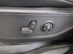 Used 2021  Ram 1500 Big Horn 4x4 Crew Cab 5'7" Box at Maxx Loans near St&period; Adrian&comma; MI