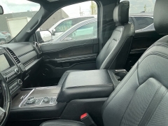 Used 2018 Ford Expedition Max 4d SUV 4WD Limited at Maxx Loans near ,