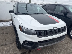 Used 2025  Jeep Compass Trailhawk 4x4 at Maxx Loans near St&period; Adrian&comma; MI