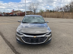 Used 2020 Chevrolet Malibu 4d Sedan LT at Maxx Loans near ,