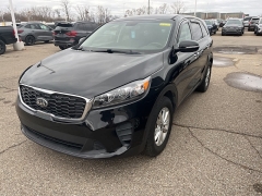 Used 2019  Kia Sorento L FWD at Maxx Loans near St. Adrian, MI
