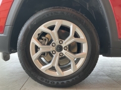 Used 2025 Jeep Compass Latitude 4x4 at Suburban Ford of Sterling Heights near Sterling Heights, MI