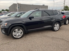 Used 2018 Volkswagen Atlas 3.6L V6 SEL Premium 4MOTION at Suburban Ford of Sterling Heights near Sterling Heights, MI