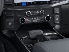 New 2025 Ford F-150 LARIAT 4WD SuperCrew Box at Suburban Ford of Sterling Heights near Sterling Heights, MI