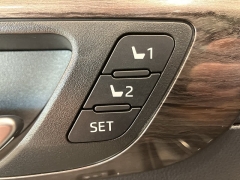 Used 2023  Toyota Highlander AWD (Natl) at Maxx Loans near St. Adrian, MI