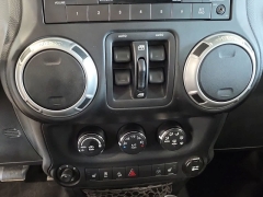 Used 2013  Jeep Wrangler Unlimited 4WD 4dr Sahara at Maxx Loans near St&period; Adrian&comma; MI