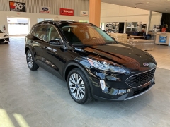 Used 2022 Ford Escape Titanium AWD at Maxx Loans near ,