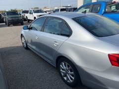 Used 2014 Volkswagen Jetta Sedan 4dr Auto SE PZEV at Suburban Ford of Sterling Heights near Sterling Heights, MI