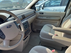Used 2005 Ford Freestar Wagon 4d Wagon SEL at Maxx Loans near ,