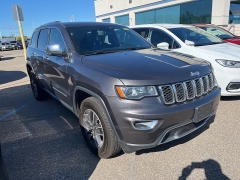 Used 2018 Jeep Grand Cherokee Limited 4x4 at Suburban Ford of Sterling Heights near Sterling Heights, MI