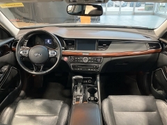 Used 2017  Kia Cadenza Premium Sedan at Maxx Loans near St&period; Adrian&comma; MI