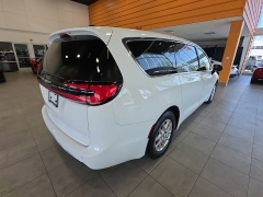 Used 2024  Chrysler Pacifica Touring L FWD at Maxx Loans near St&period; Adrian&comma; MI