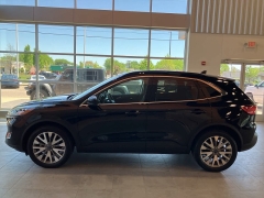 Used 2022 Ford Escape Titanium AWD at Maxx Loans near ,