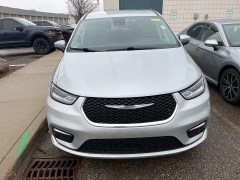 Used 2023  Chrysler Pacifica Touring L FWD at Maxx Loans near St&period; Adrian&comma; MI