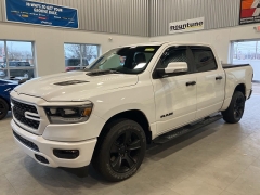 Used 2022  Ram 1500 Sport 4x4 Crew Cab 5'7" Box at Maxx Loans near St&period; Adrian&comma; MI