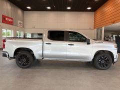 Used 2020 Chevrolet Silverado 1500 4WD Crew Cab 147" Custom at Suburban Ford of Sterling Heights near Sterling Heights, MI