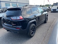 Used 2022 Jeep Cherokee Trailhawk 4x4 at Maxx Loans near St. Adrian, MI