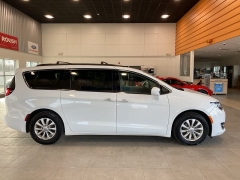 Used 2018  Chrysler Pacifica 4d Wagon Touring Plus at Maxx Loans near St&period; Adrian&comma; MI