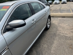 Used 2011  Ford Taurus 4d Sedan SEL at Maxx Loans near St&period; Adrian&comma; MI