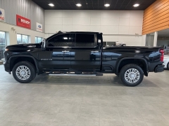 Used 2020  Chevrolet Silverado 2500HD 4WD Crew Cab High Country at Maxx Loans near St&period; Adrian&comma; MI
