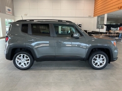 Used 2019 Jeep Renegade Latitude 4x4 at Maxx Loans near St. Adrian, MI