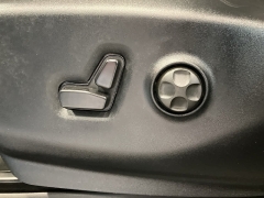 Used 2025  Chrysler Pacifica Select FWD at Maxx Loans near St&period; Adrian&comma; MI