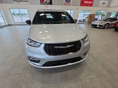 Used 2026  Chrysler Pacifica Limited FWD at Maxx Loans near St&period; Adrian&comma; MI